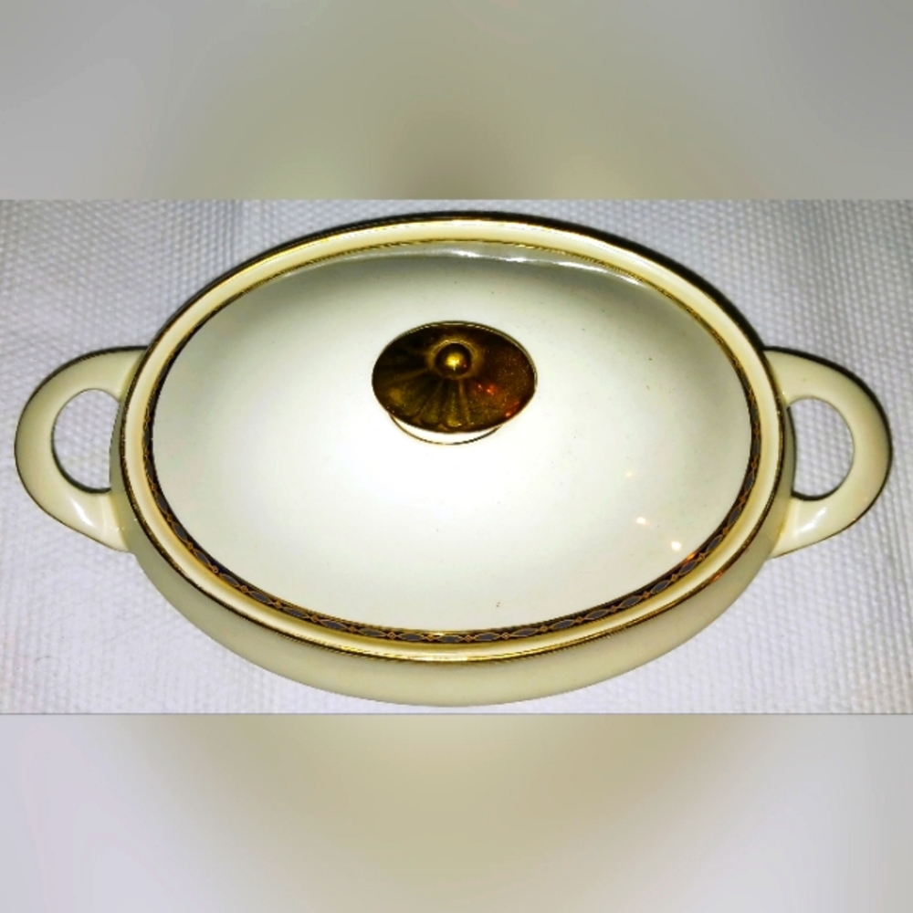 Minton St. James 1 Oval Covered Vegetable Bowl 24K Cobalt Blue Rim
